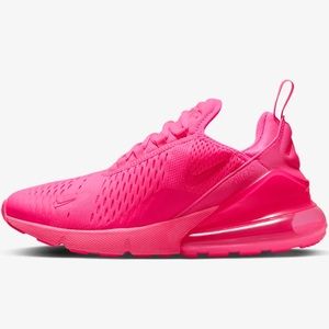 NWOT Nike Air Max 270